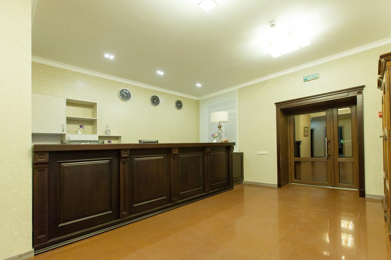 West Park Hotel Sofiivska Borshchahivka エクステリア 写真